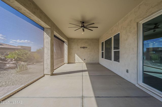 525 N Sonoma Vista Drive, Green Valley, AZ 85614