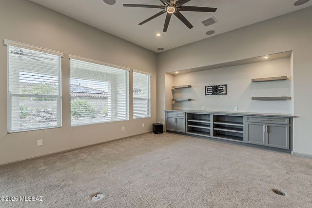 525 N Sonoma Vista Drive, Green Valley, AZ 85614