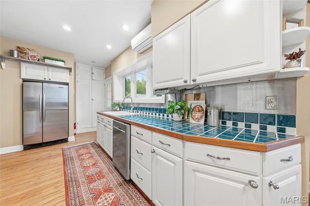 7101 Delmar Boulevard, University City, MO 63130