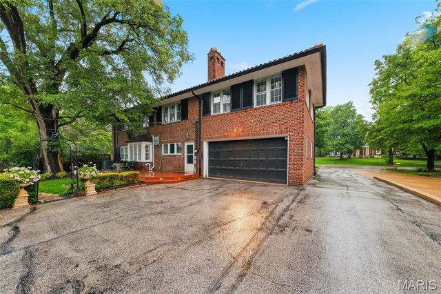 7101 Delmar Boulevard, University City, MO 63130