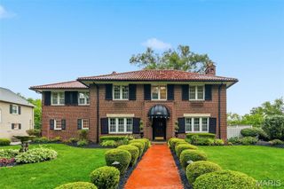 7101 Delmar Boulevard, University City, MO 63130