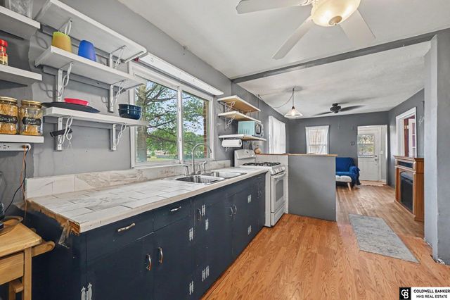 2714 W Chandler Road, Bellevue, NE 68147