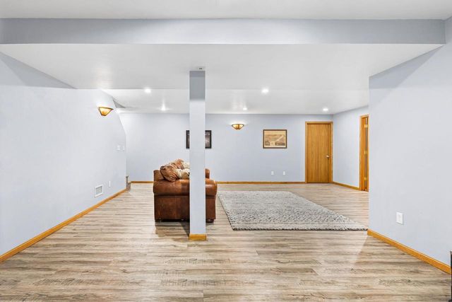 3137 HARTFORD COURT, Suamico, WI 54313