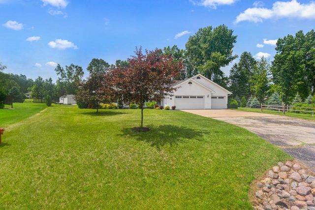 3137 HARTFORD COURT, Suamico, WI 54313