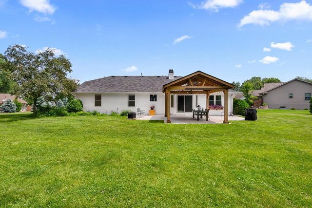 3137 HARTFORD COURT, Suamico, WI 54313
