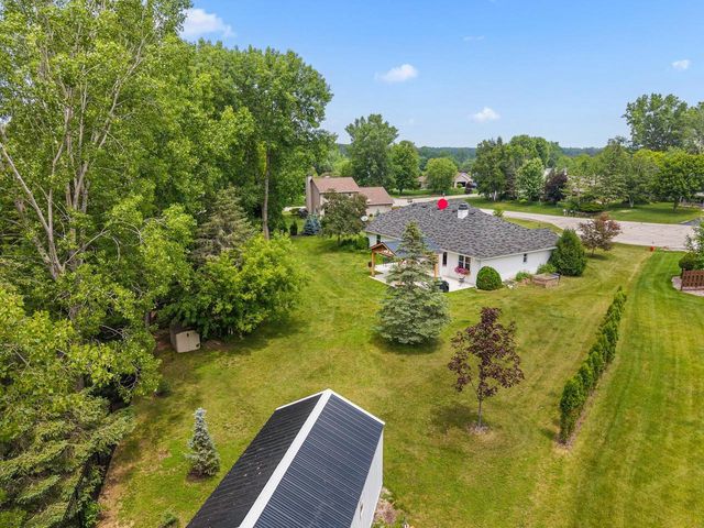 3137 HARTFORD COURT, Suamico, WI 54313