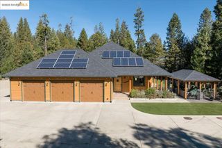 19800 Six Point Ct, Twain Harte, CA 95383