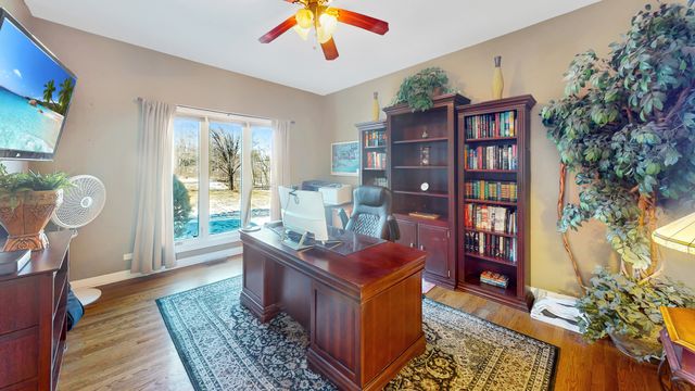 51 Crestview Drive, Oswego, IL 60543