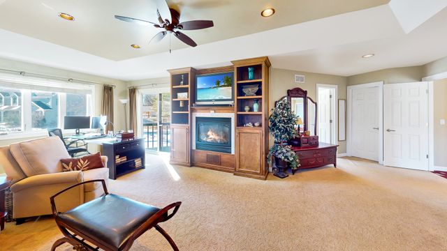 51 Crestview Drive, Oswego, IL 60543