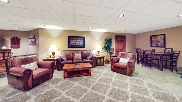 51 Crestview Drive, Oswego, IL 60543