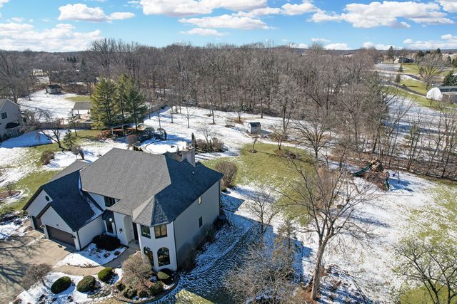 51 Crestview Drive, Oswego, IL 60543