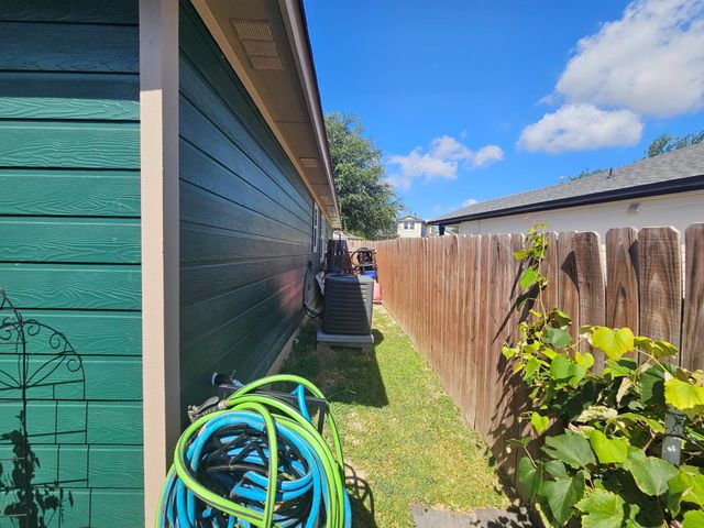 17908 Cutback DR, Manor, TX 78653