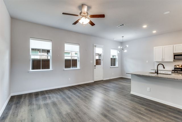 2415 Acorn Court, Sachse, TX 75048