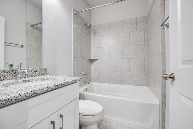 2415 Acorn Court, Sachse, TX 75048