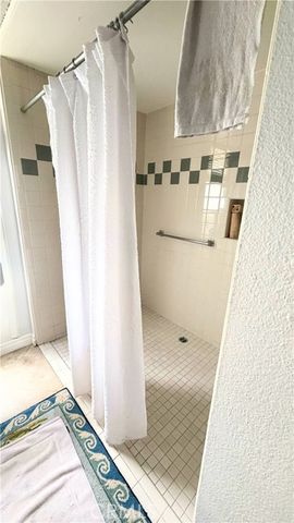 5237 Elvira, Laguna Woods, CA 92637