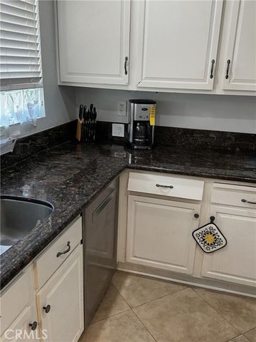 5237 Elvira, Laguna Woods, CA 92637