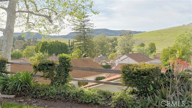 5237 Elvira, Laguna Woods, CA 92637