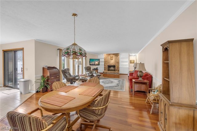 22137 Meadownorth Court, Strongsville, OH 44149