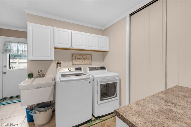 22137 Meadownorth Court, Strongsville, OH 44149