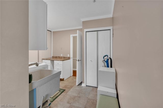 22137 Meadownorth Court, Strongsville, OH 44149