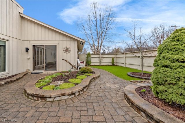 22137 Meadownorth Court, Strongsville, OH 44149