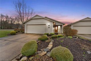 22137 Meadownorth Court, Strongsville, OH 44149