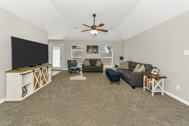 1404 Brush Street, Bridgeport, TX 76426