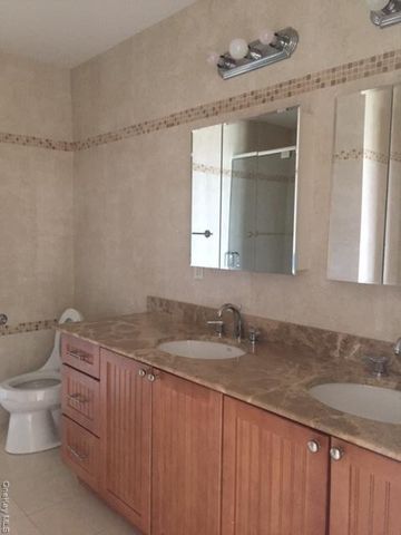 125 E Broadway 507, Long Beach, NY 11561