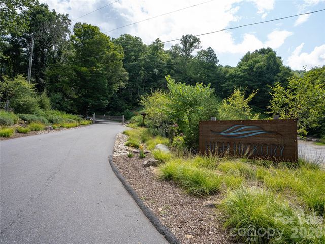 1394 Daydream Ridge, Swannanoa, NC 28778