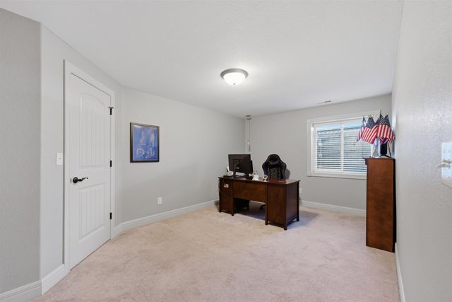 404 E Pretty Flowers St, Garden Plain, KS 67050