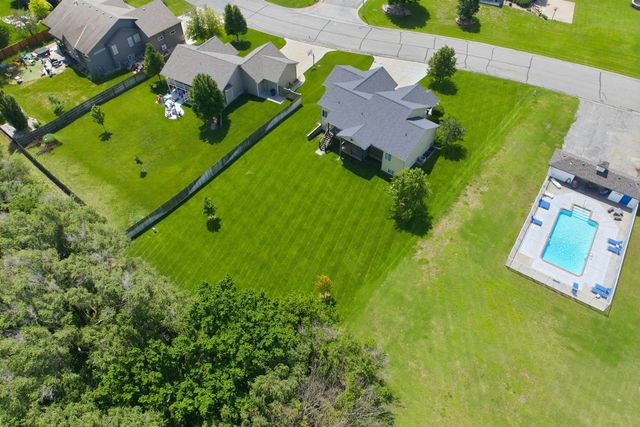 404 E Pretty Flowers St, Garden Plain, KS 67050