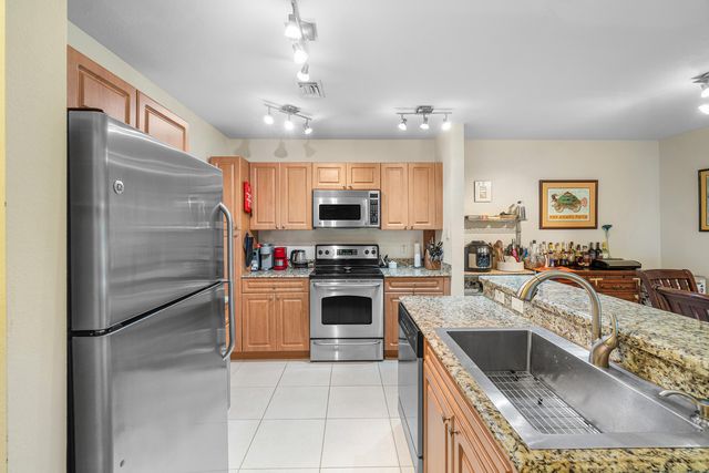 6719 Old Farm Trail, Boynton Beach, FL 33437
