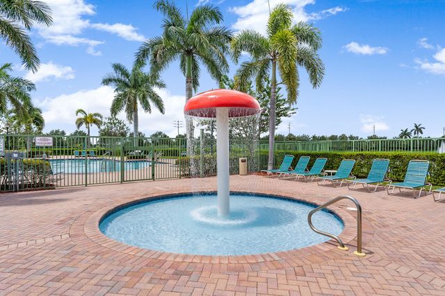 6719 Old Farm Trail, Boynton Beach, FL 33437