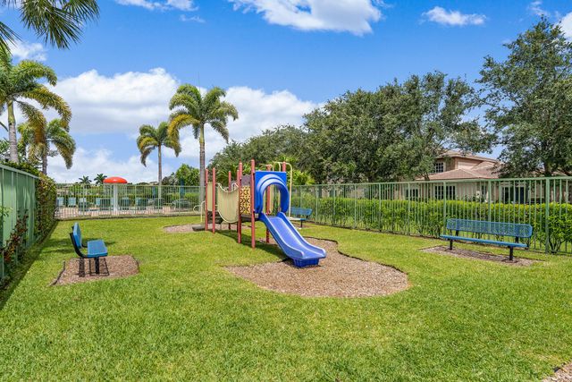 6719 Old Farm Trail, Boynton Beach, FL 33437