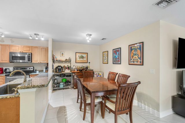 6719 Old Farm Trail, Boynton Beach, FL 33437