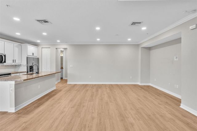 11541 SW 15th St, Pembroke Pines, FL 33025