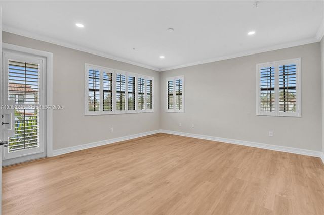 11541 SW 15th St, Pembroke Pines, FL 33025