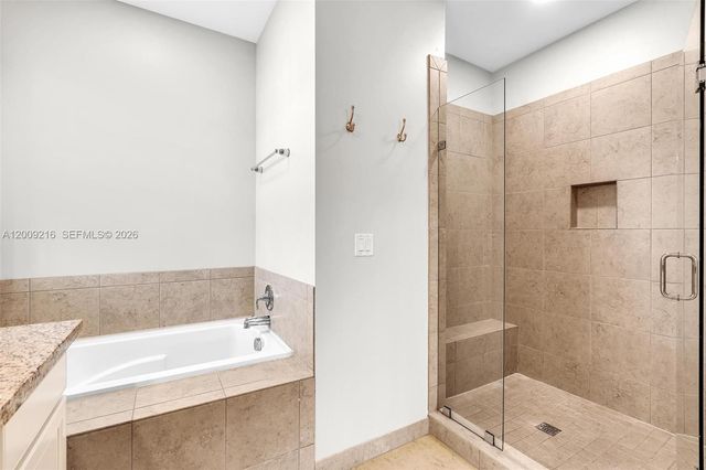 11541 SW 15th St, Pembroke Pines, FL 33025