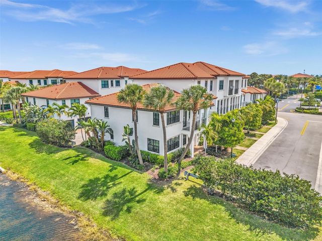 11541 SW 15th St, Pembroke Pines, FL 33025