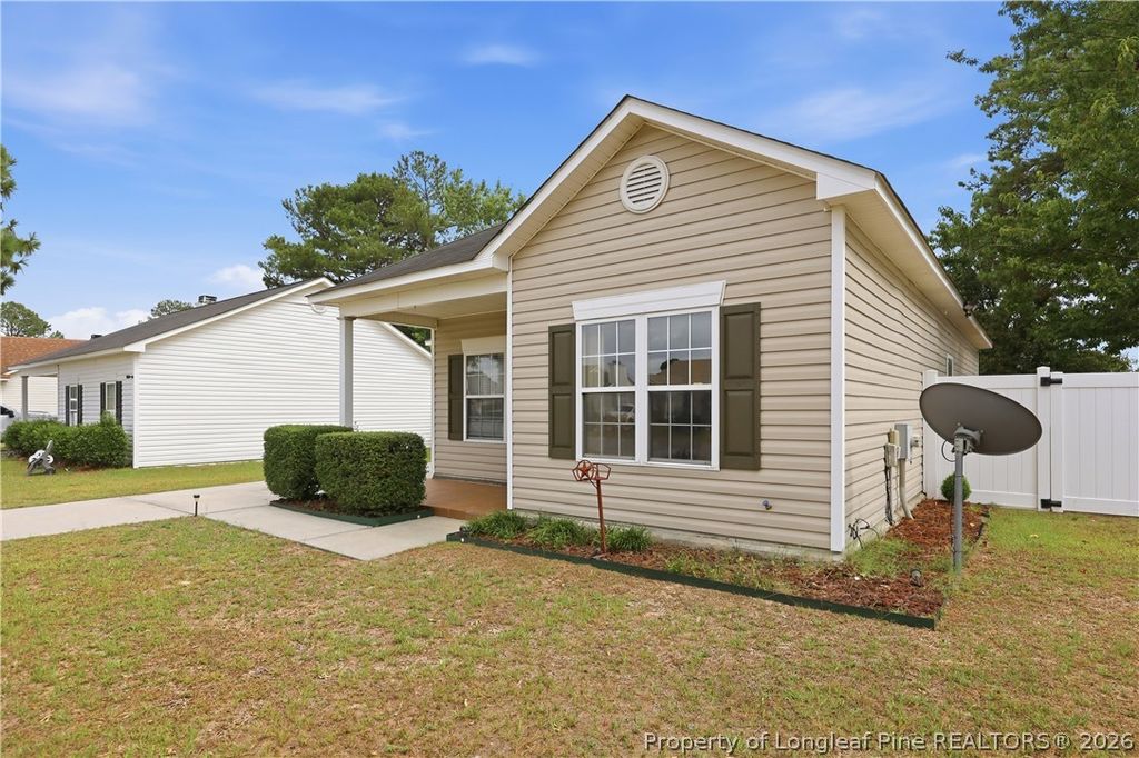 3827 Goforth Drive, Hope Mills, NC 28348 — photo 2