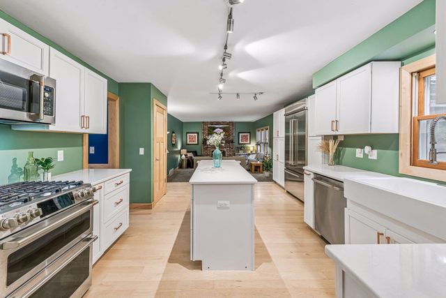 3642 Sunrise Drive W, Minnetonka, MN 55345