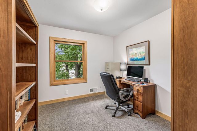 3642 Sunrise Drive W, Minnetonka, MN 55345