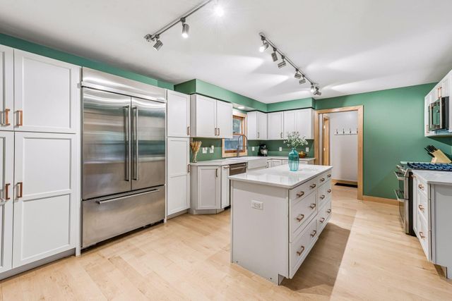 3642 Sunrise Drive W, Minnetonka, MN 55345
