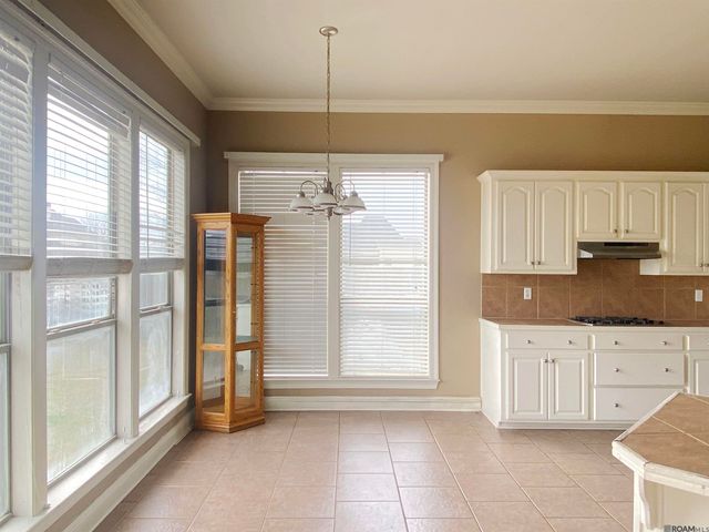 4747 Evergreen Dr, Port Allen, LA 70767