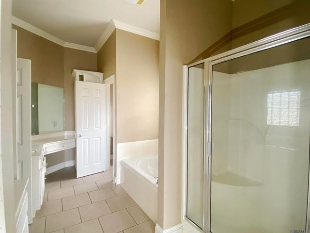 4747 Evergreen Dr, Port Allen, LA 70767