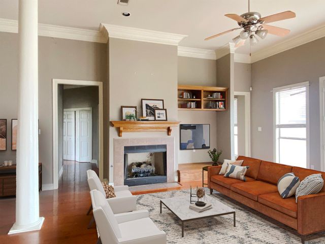 4747 Evergreen Dr, Port Allen, LA 70767