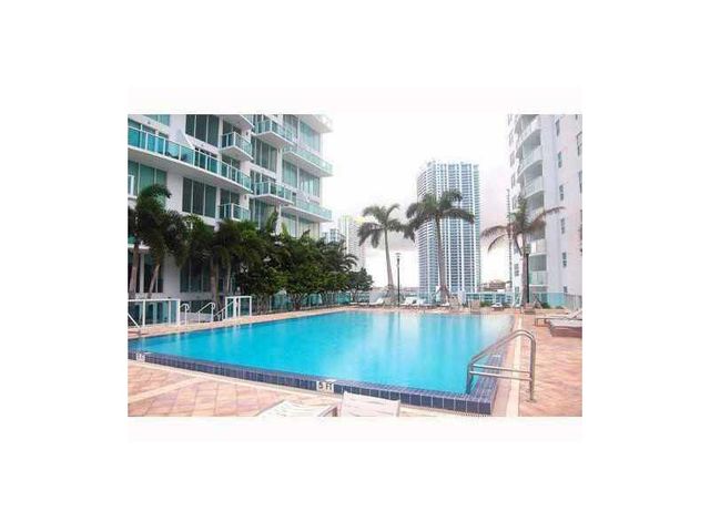 31 SE 5TH Street 202, Miami, FL 33131