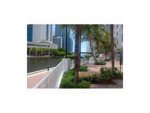 31 SE 5TH Street 202, Miami, FL 33131