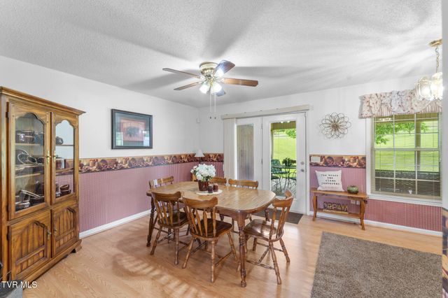 301 Carol Hill Drive, Blountville, TN 37617