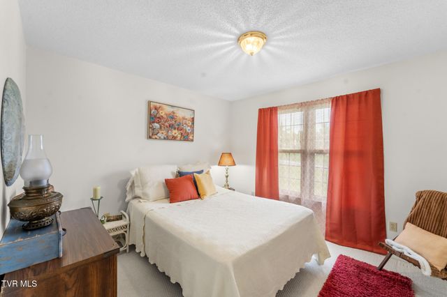 301 Carol Hill Drive, Blountville, TN 37617
